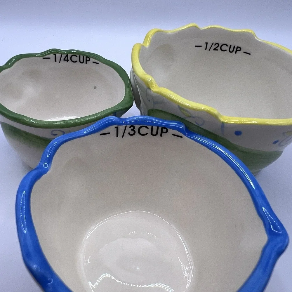 Pier 1 Imports Hand Painted Nesting Owl Measuring Cups ~ Set Of 3 1/4 1/3 1/2